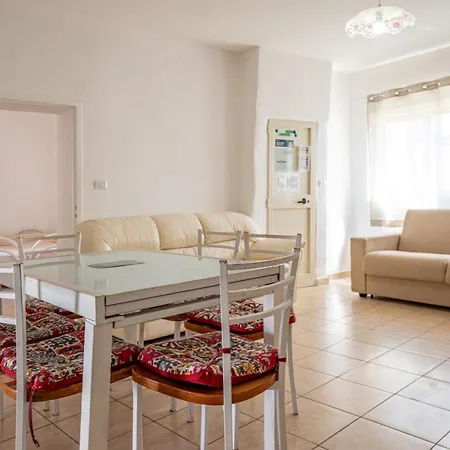 Апарт-отель Hotiday Castello 3*